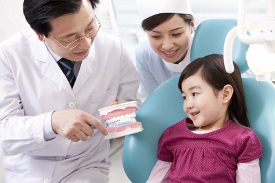 Chăm sóc răng miệng cho trẻ em theo từng độ tuổi